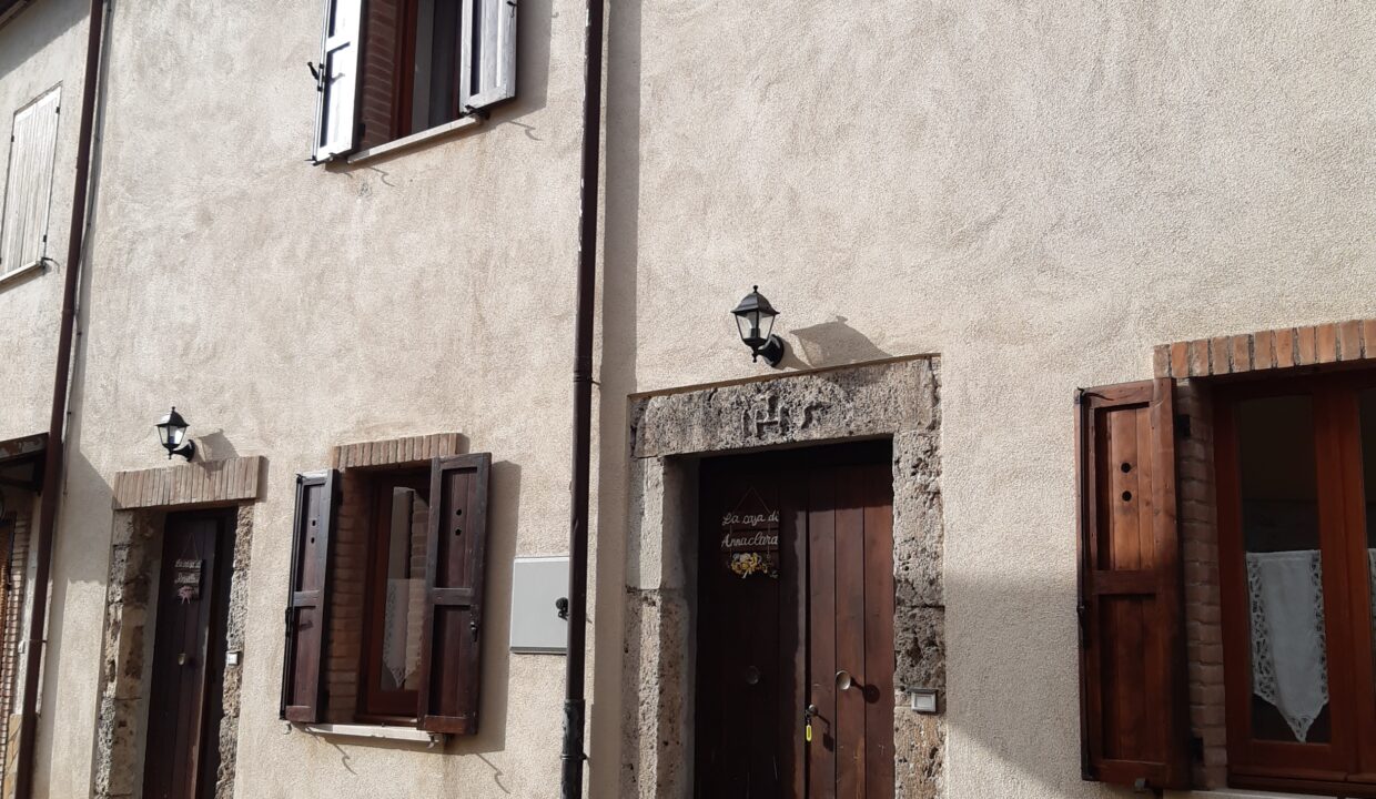 esterna