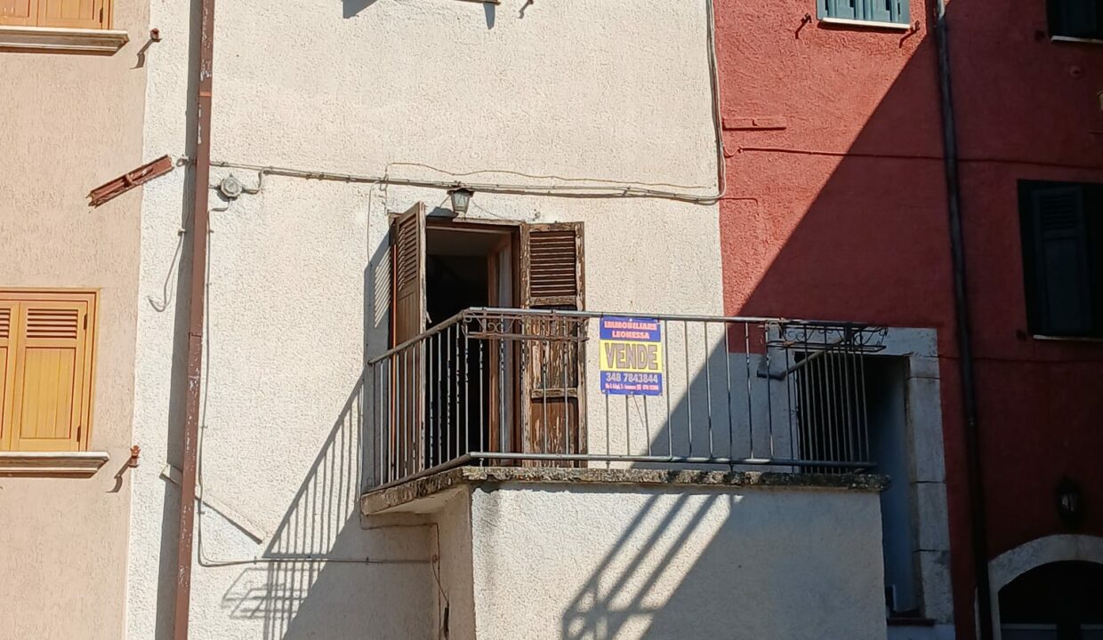 esterna.
